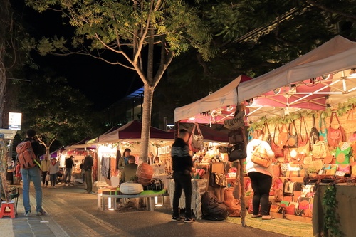 Collective night market